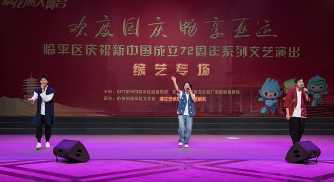 7庆功酒.jpg 7庆功酒.jpg